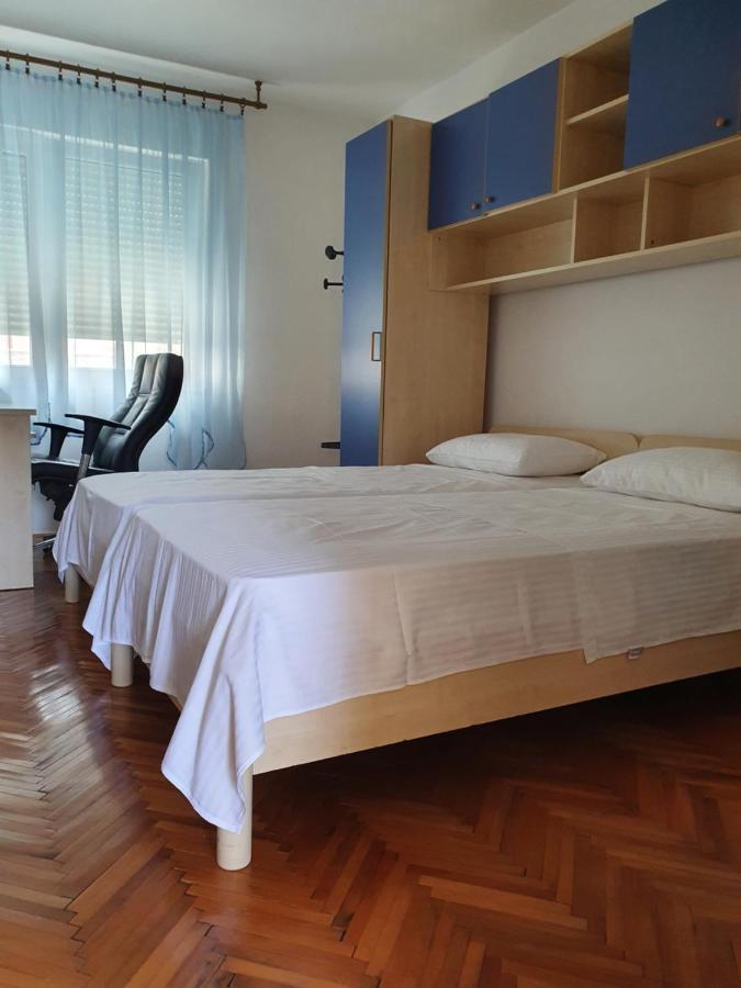 Apartman Noa Knin Exterior photo